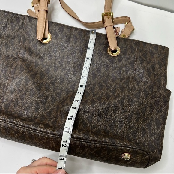 Michael Kors Signature Jet Set Tote in Brown - Picture 7 of 12